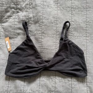 Skims Twist Bra 2X